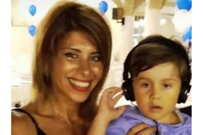 Messina, mamma e figlio di 4 anni scompaiono nel nulla dopo un incidente.
